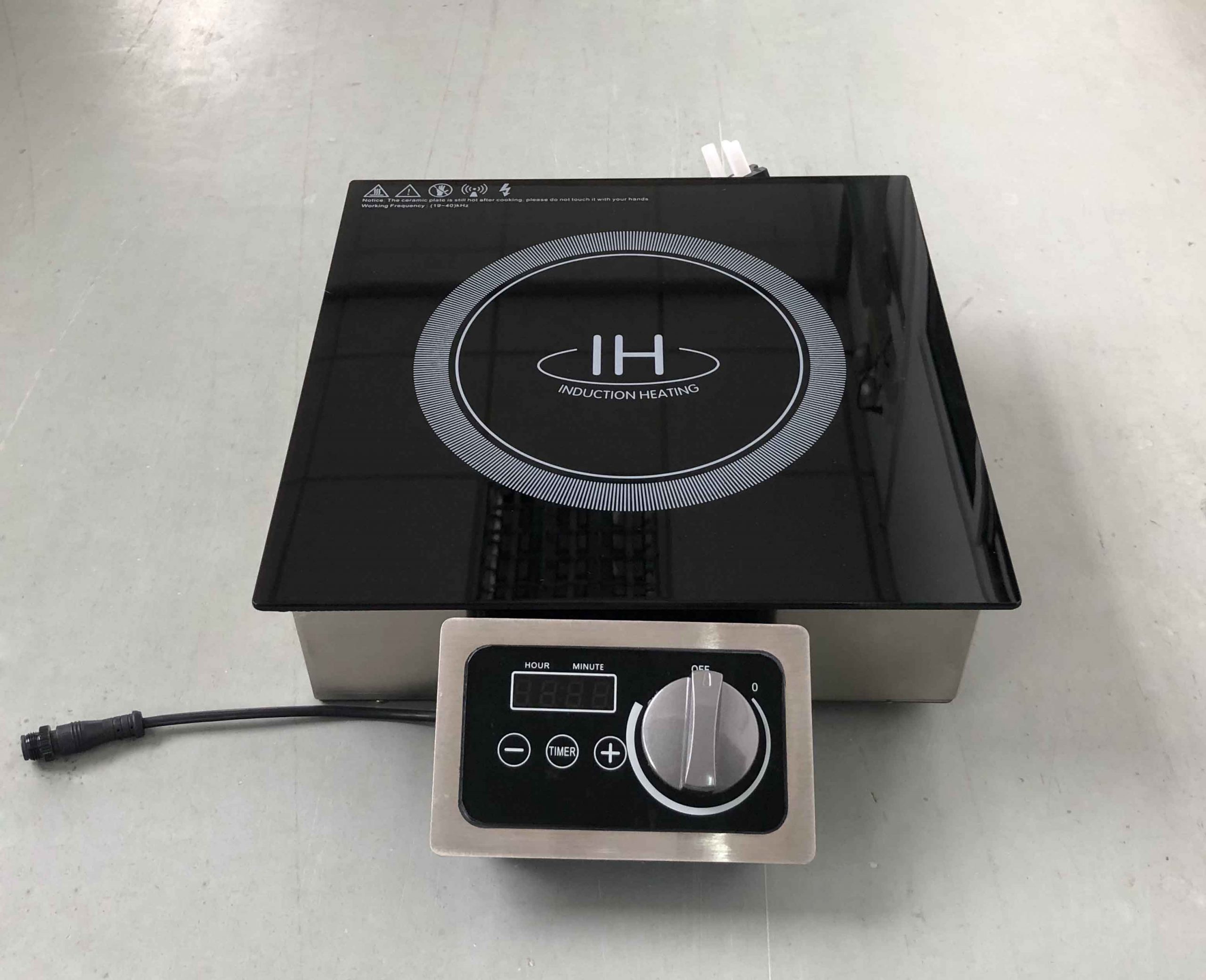 BM-30C-XP6 USA 208V Built-in Commercial Induction Cooker